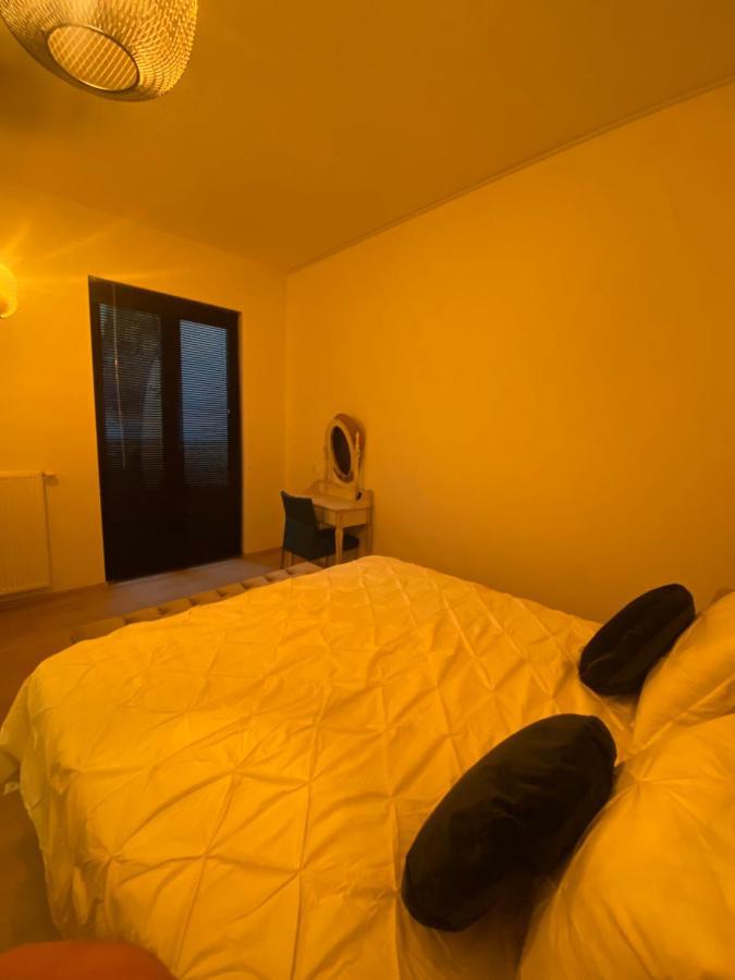 B&B Art And Sleep Antwerp Luaran gambar